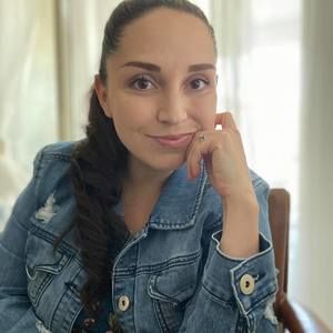 Meet your Posher, Raquel